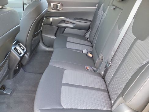 New 2026 Kia Sorento LX image 6