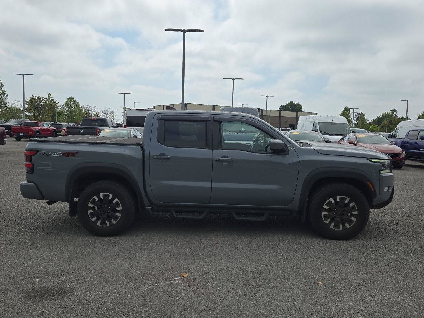 Used 2022 Nissan Frontier PRO-4X w/ Off-Road Protection Package AWD/4WD image 8