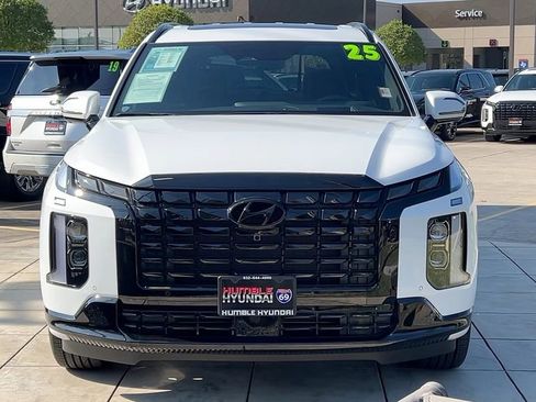 Used 2025 Hyundai Palisade Calligraphy image 11