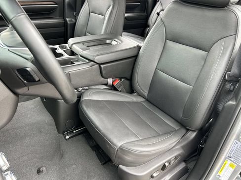 Used 2025 GMC Sierra 2500 SLT AWD/4WD image 19
