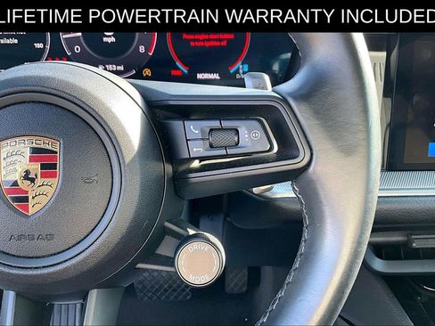 Used 2024 Porsche Cayenne image 27