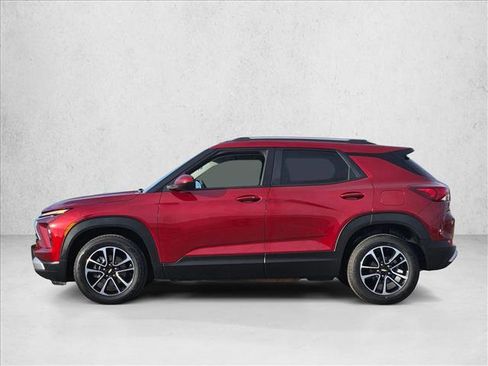 Used 2025 Chevrolet TrailBlazer LT image 8