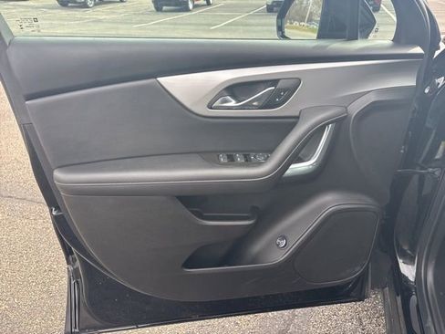 Used 2024 Chevrolet Blazer LT w/ Convenience Package image 11