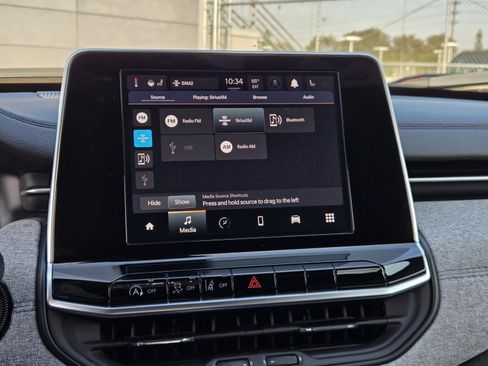 Used 2025 Jeep Compass Latitude image 9