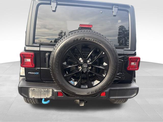 Used 2023 Jeep Wrangler Unlimited Sahara w/ Cold Weather Group AWD/4WD image 29