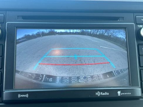 Used 2019 Toyota Tacoma SR5 image 20