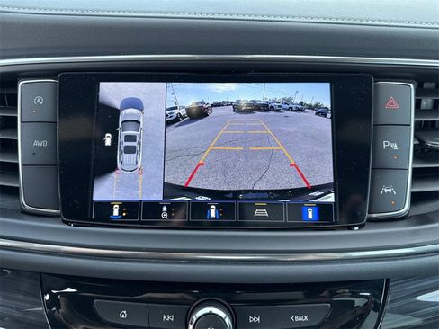 Used 2024 Buick Enclave Premium image 18
