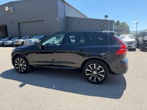 Used 2024 Volvo XC60 B5 Plus AWD/4WD image 14