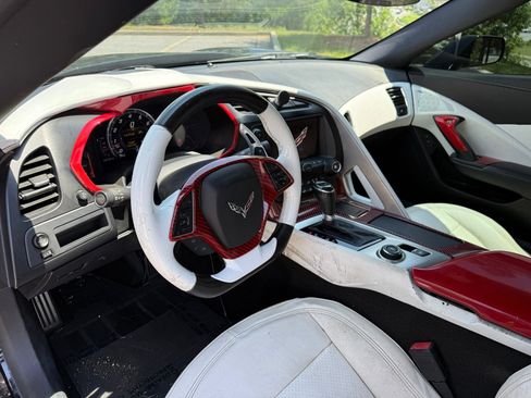 Used 2016 Chevrolet Corvette Stingray Coupe RWD image 22