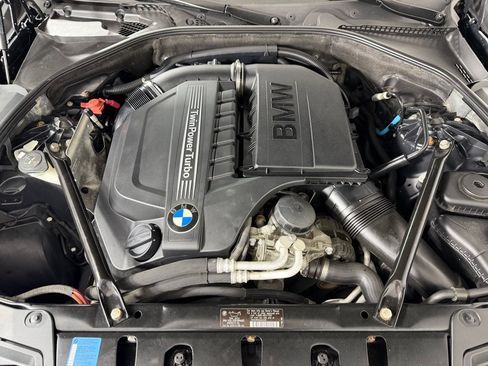 Used 2011 BMW 535i xDrive Sedan AWD/4WD image 19
