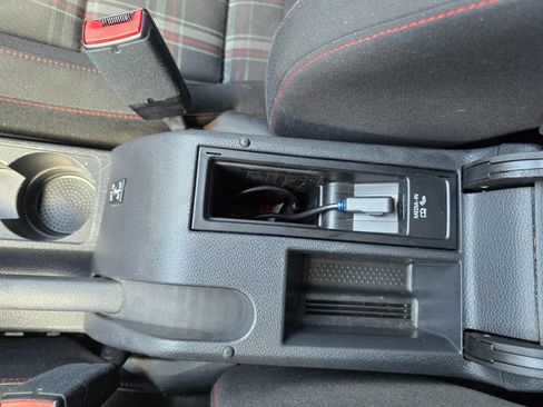 Used 2012 Volkswagen GTI Autobahn image 17