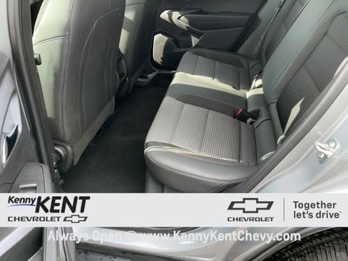 Certified 2025 Chevrolet Trax LT w/ LT Convenience Package image 15