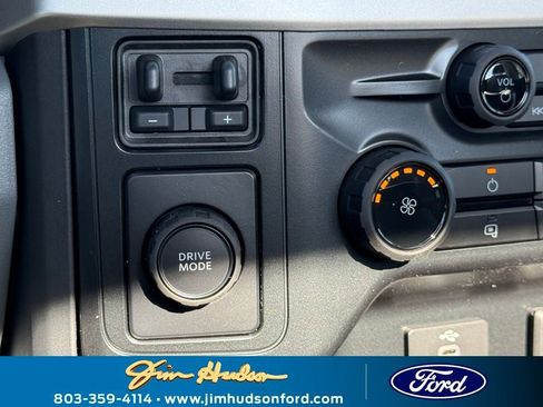 New 2026 Ford F550 2WD Regular Cab Super Duty image 25