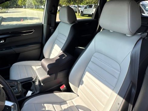 Used 2026 Honda CR-V Sport Touring image 10