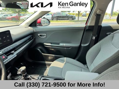 Certified 2025 Kia K4 FWD image 35