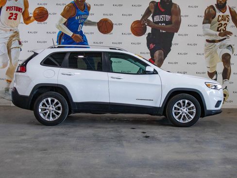 Used 2021 Jeep Cherokee Latitude image 17