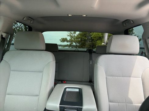 Used 2018 Chevrolet Silverado 1500 Custom w/ Custom Value Package AWD/4WD image 20