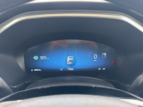 Certified 2024 Ford Escape Platinum w/ Premium Technology Package image 32