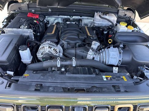 Used 2024 Jeep Wrangler Unlimited Rubicon 392 image 35