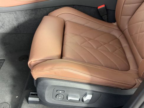 Used 2026 BMW X5 sDrive40i RWD image 13