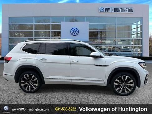 Certified 2023 Volkswagen Atlas SEL Premium AWD/4WD image 5