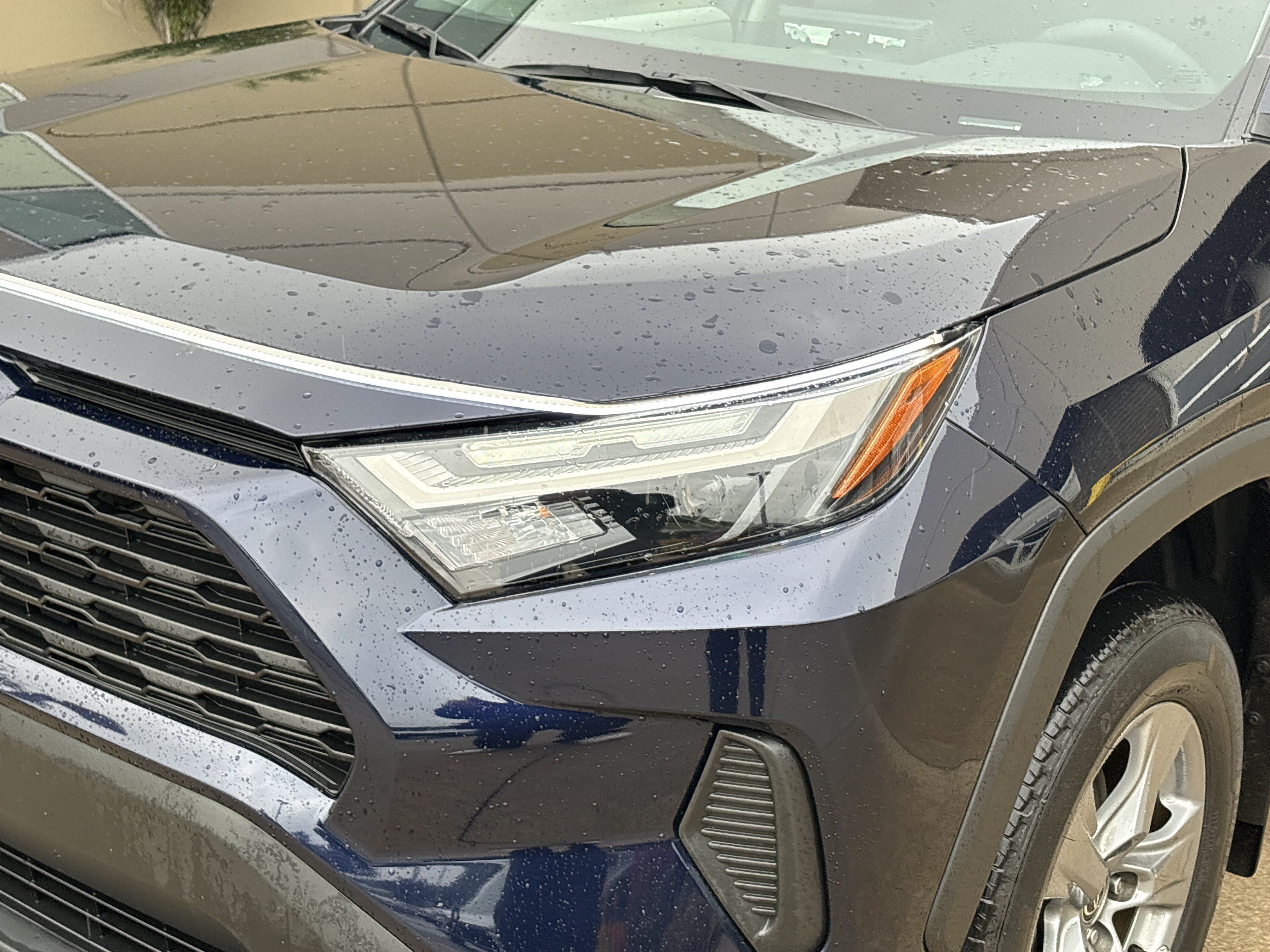 Used 2025 Toyota RAV4 XLE w/ Convenience Package AWD/4WD image 6