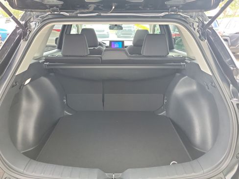 Used 2023 Toyota Corolla Cross LE w/ Moonroof Package FWD image 11