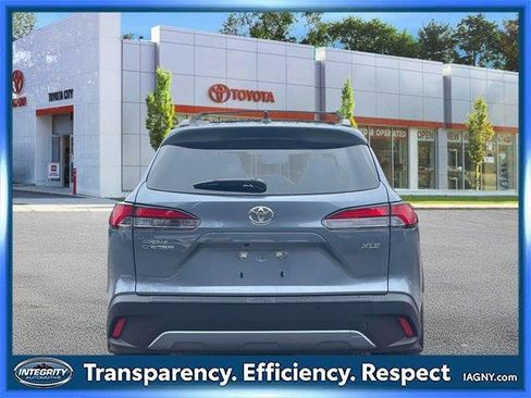 Certified 2026 Toyota Corolla Cross XLE image 7
