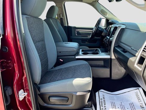 Used 2019 RAM 1500 Big Horn image 25