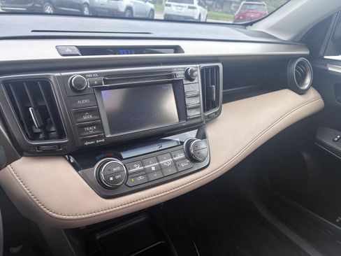 Used 2013 Toyota RAV4 XLE AWD/4WD image 11