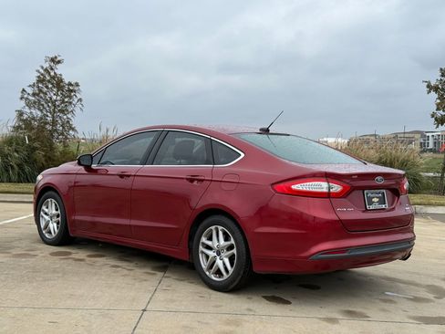 Used 2013 Ford Fusion SE image 5