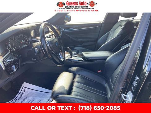 Used 2018 BMW 530i xDrive w/ Premium Package image 10