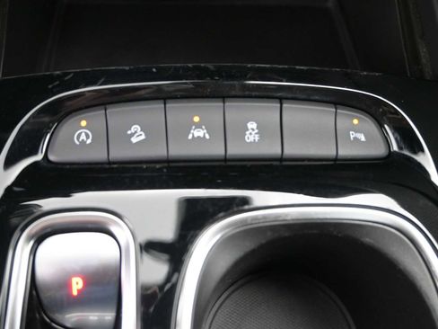 Certified 2022 Buick Envision Preferred AWD/4WD image 19