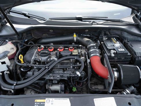 Used 2014 Volkswagen GTI Driver's Edition FWD image 30