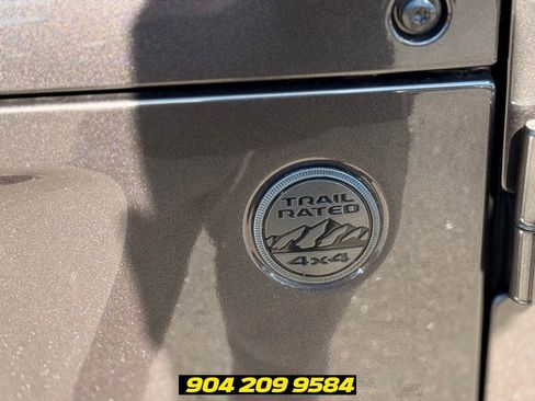 Used 2023 Jeep Wrangler Unlimited Sport AWD/4WD image 13