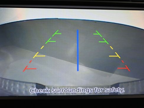 Used 2017 Nissan Titan SV image 18