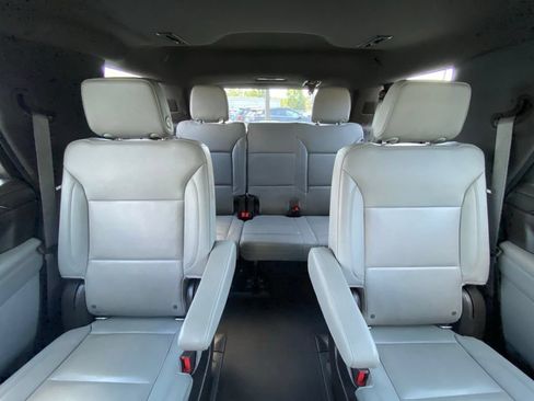 Used 2022 Chevrolet Tahoe LT AWD/4WD image 31