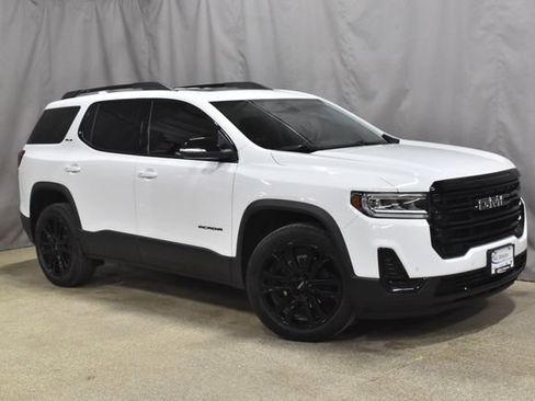 Used 2023 GMC Acadia SLE w/ Driver Convenience Package image 4