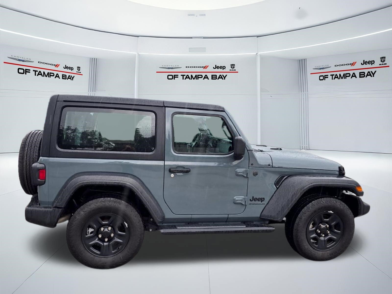 Used 2025 Jeep Wrangler Sport AWD/4WD image 7