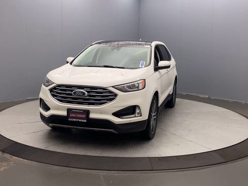 Used 2020 Ford Edge Titanium w/ Class II Trailer Tow Package AWD/4WD image 8