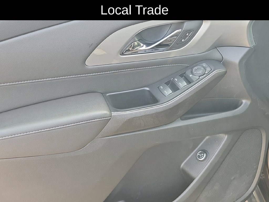 Used 2022 Chevrolet Traverse LT FWD image 8