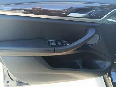 Used 2024 BMW X3 xDrive30i w/ Premium Package w/ZPA image 5