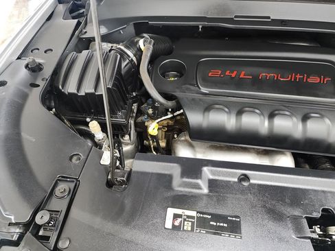 Used 2020 Jeep Compass Latitude w/ Cold Weather Group image 37