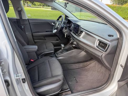 Used 2021 Kia Rio S FWD image 20