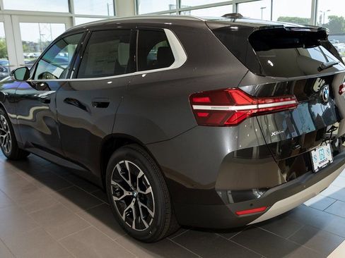 Used 2025 BMW X3 xDrive30i w/ Premium Package image 4