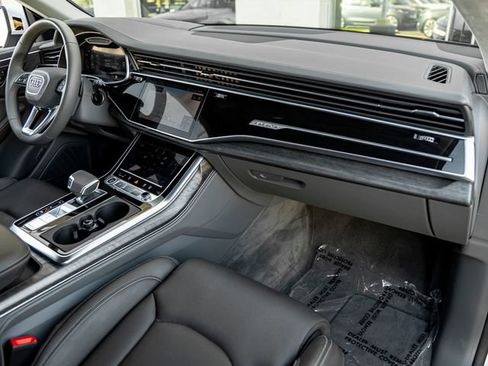 Used 2023 Audi Q8 Prestige AWD/4WD image 37