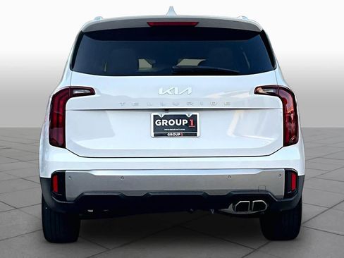 Certified 2025 Kia Telluride S FWD image 5