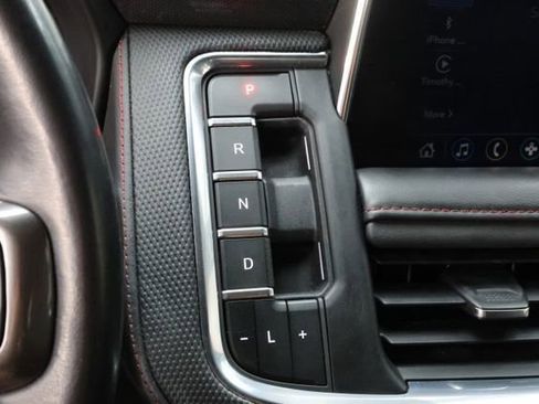 Used 2021 Chevrolet Suburban RST w/ Luxury Package image 22