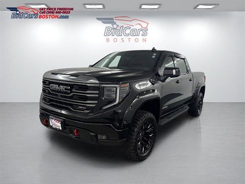 Used 2023 GMC Sierra 1500 AT4 w/ Technology Package image 1