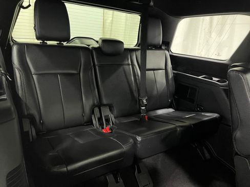 Used 2020 Ford Expedition XLT w/ Equipment Group 202A image 33